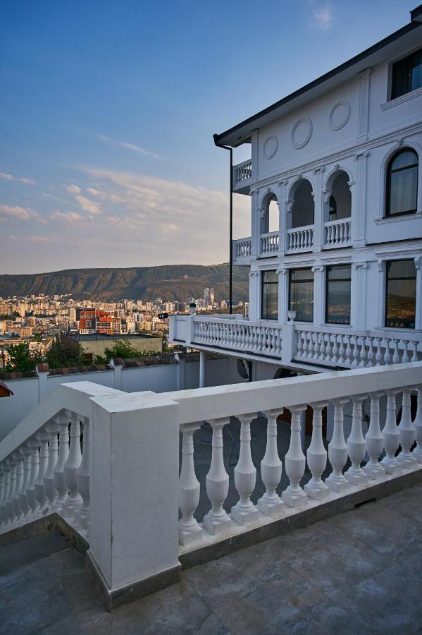 The Hilltop Skyline Hotel Tiflis Exterior foto