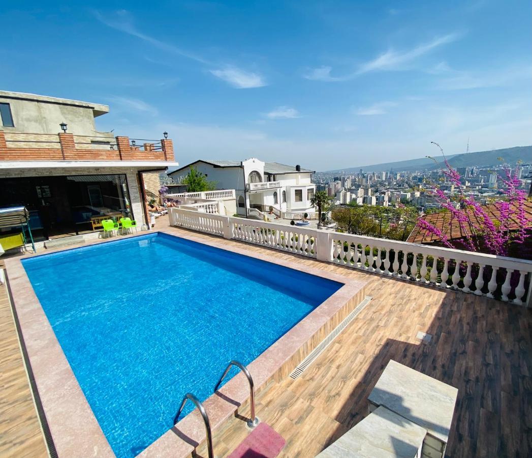 The Hilltop Skyline Hotel Tiflis Exterior foto