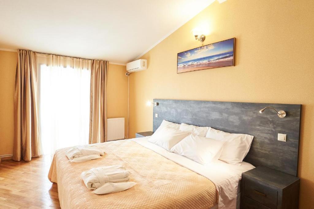 The Hilltop Skyline Hotel Tiflis Exterior foto