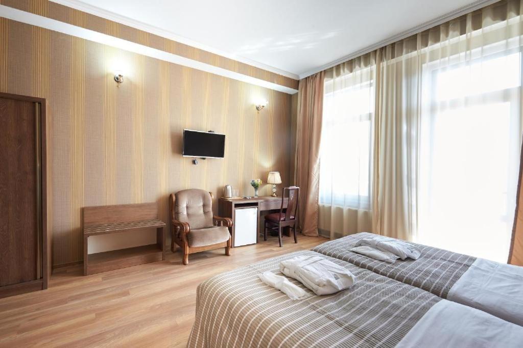The Hilltop Skyline Hotel Tiflis Exterior foto